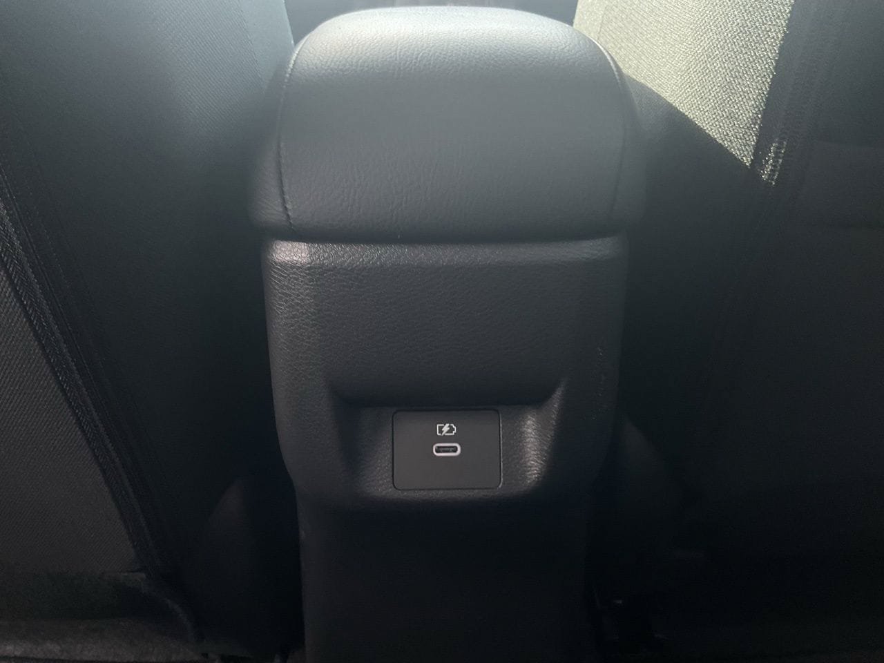 Used 2025 Nissan Versa SV w/ Trunk Package FWD image 12
