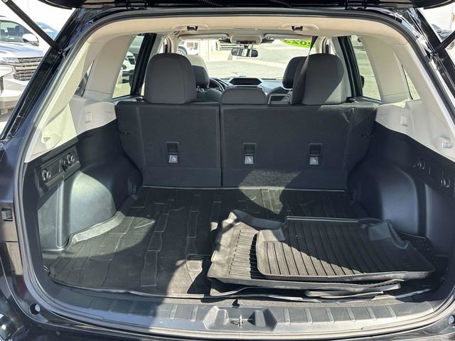 Used 2023 Subaru Forester Premium image 22