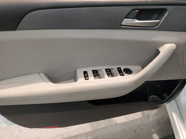 Used 2018 Hyundai Sonata SE FWD image 11