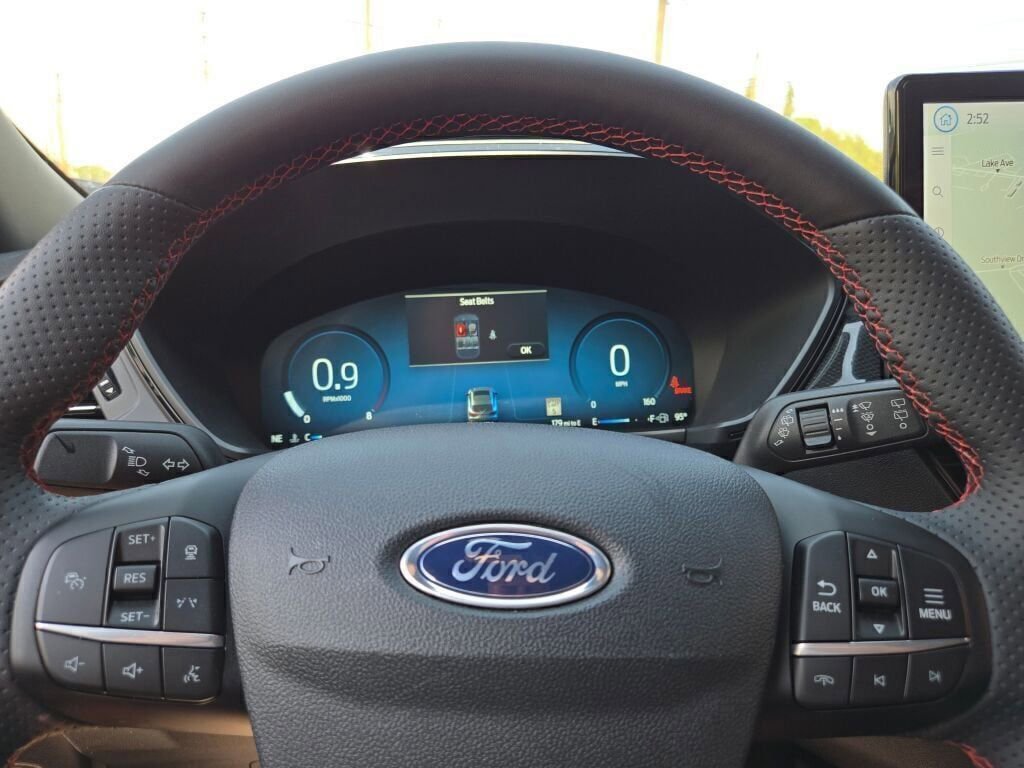 Used 2023 Ford Escape ST-Line Elite image 37