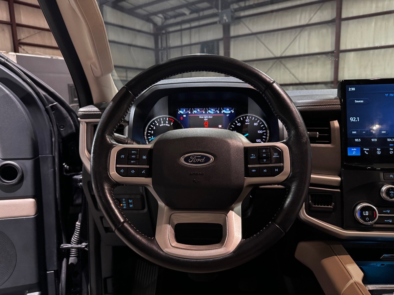 Used 2022 Ford Expedition Max XLT image 30