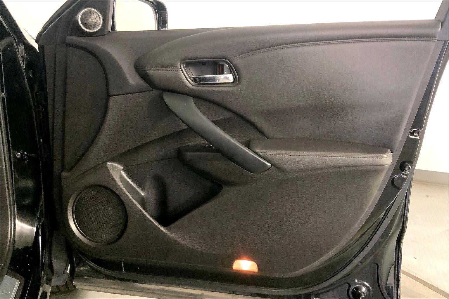 Used 2017 Acura RDX w/ AcuraWatch Plus Package FWD image 25