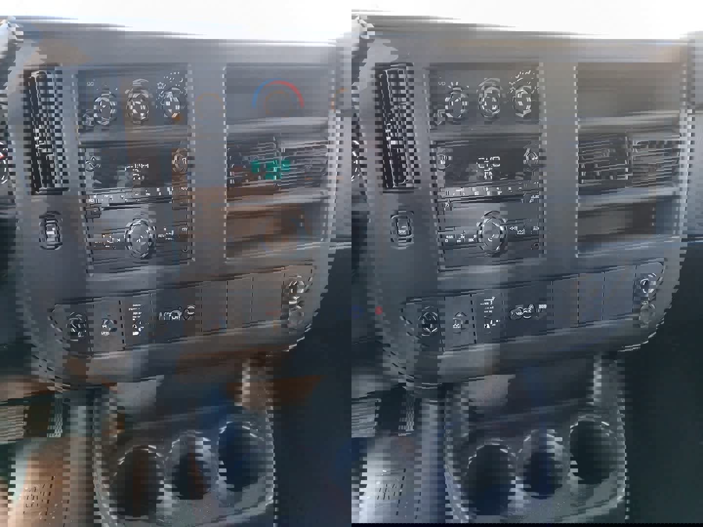 Used 2013 Chevrolet Express 3500 LT w/ LT Preferred Equipment Group image 28