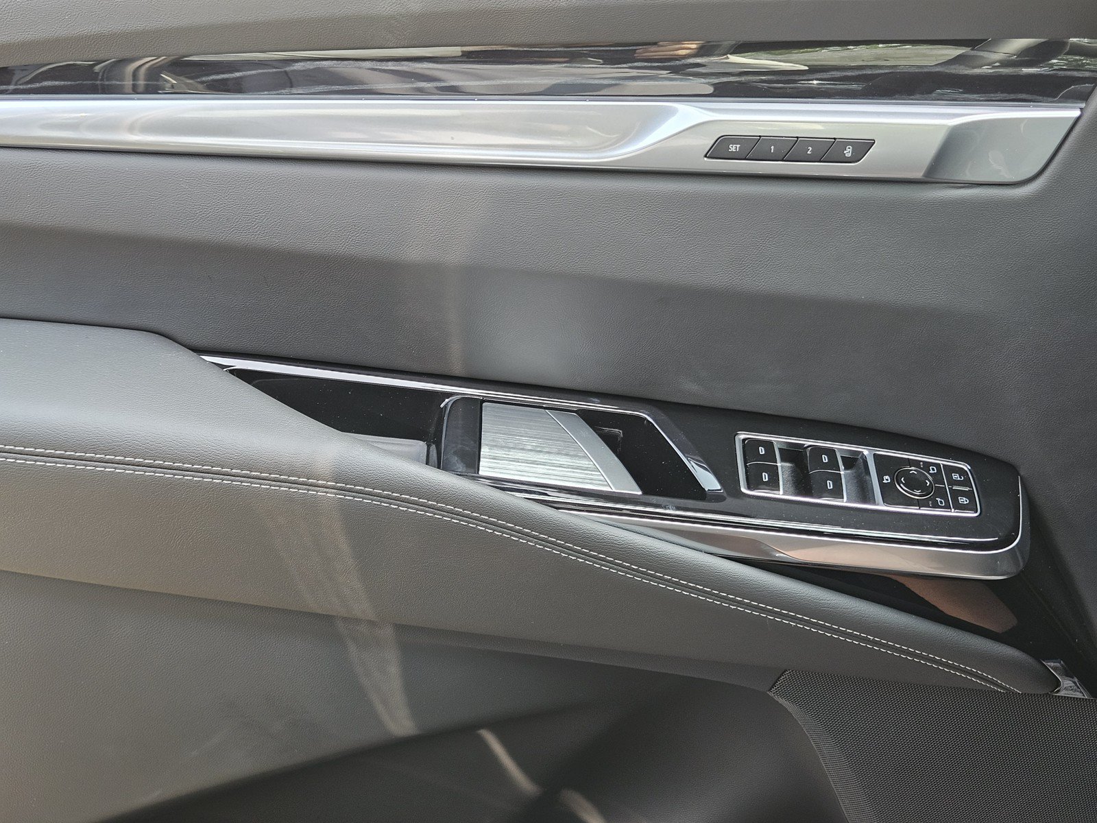New 2026 Cadillac Escalade Sport w/ Touring Package AWD/4WD image 16
