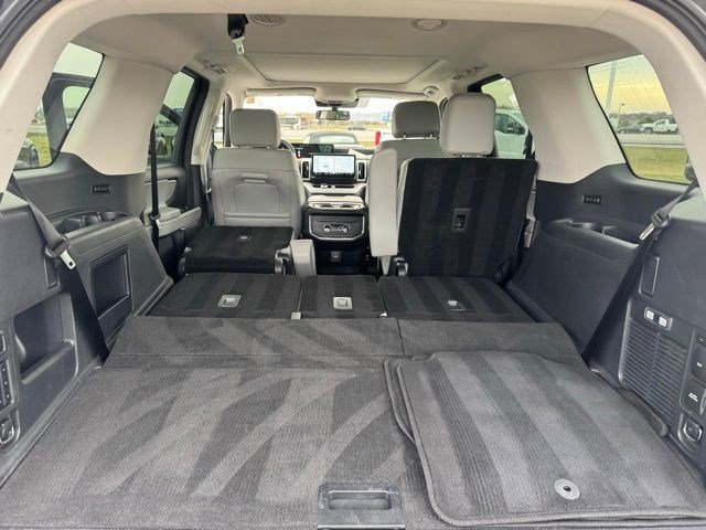 Used 2025 Ford Expedition Active image 34