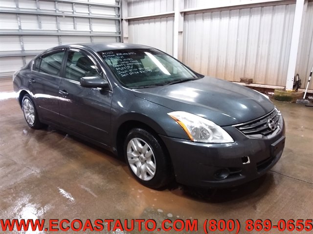 Used 2010 Nissan Altima 2.5 S image 1