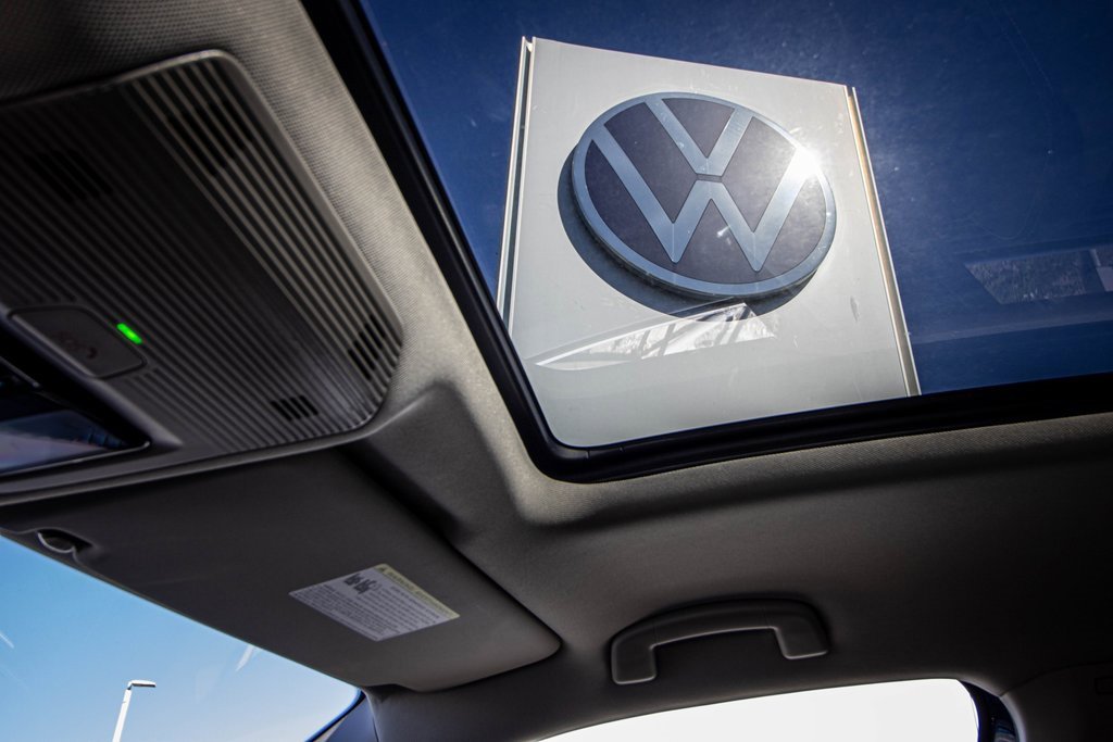 New 2026 Volkswagen Atlas SE image 2