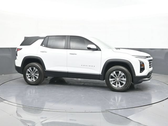 New 2026 Chevrolet Equinox LT w/ Safety and Technology Package FWD image 13