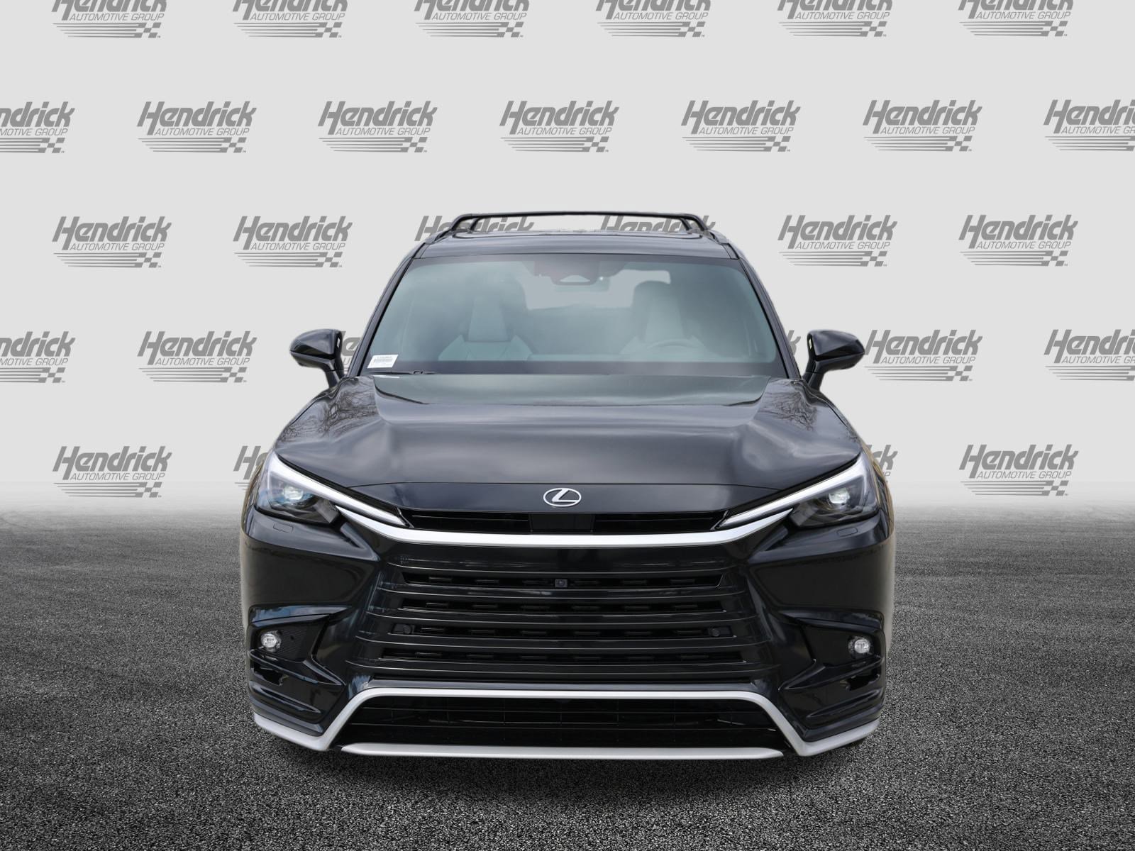 New 2026 Lexus TX 500h AWD image 3