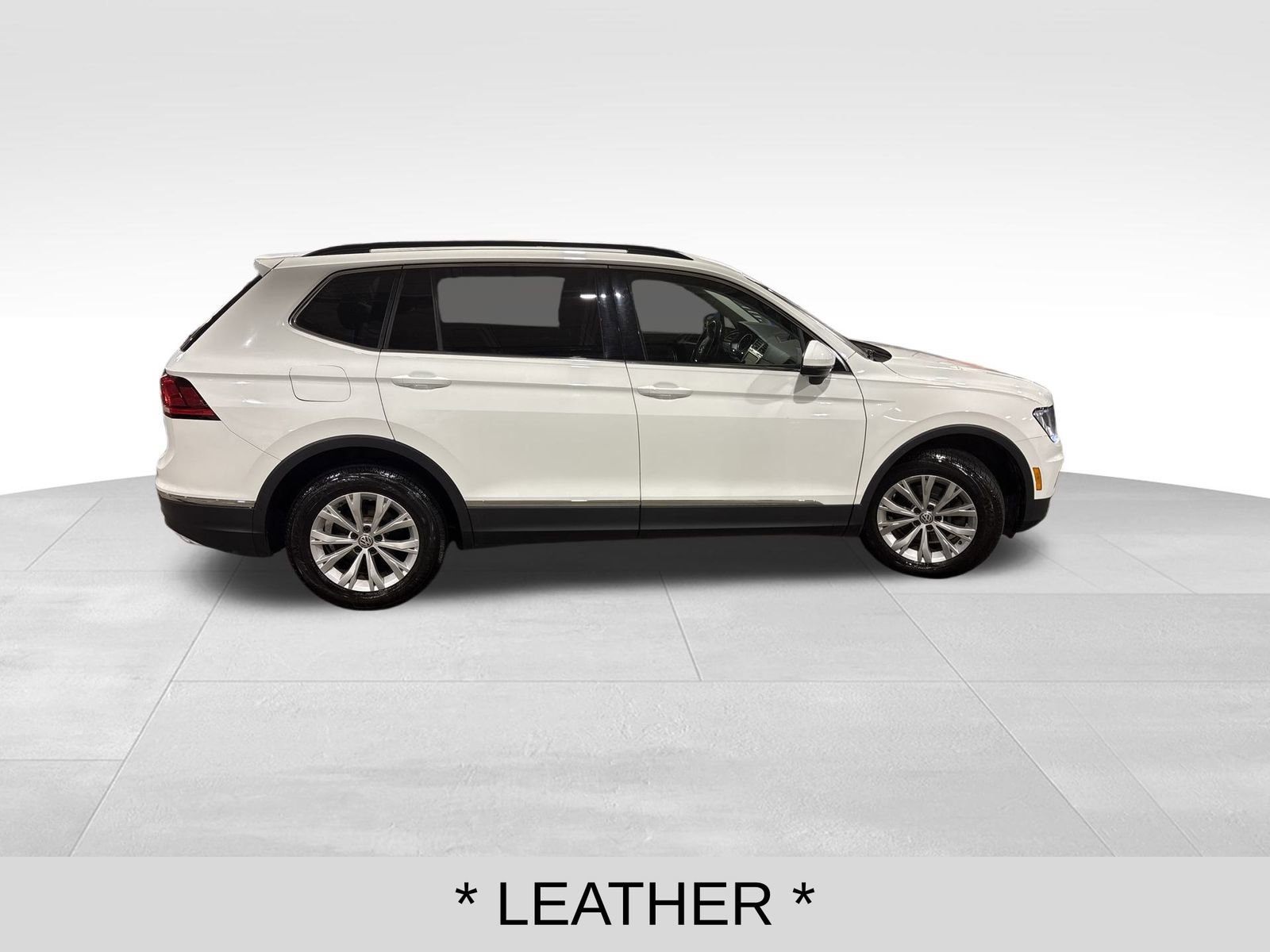 Used 2018 Volkswagen Tiguan SE image 6