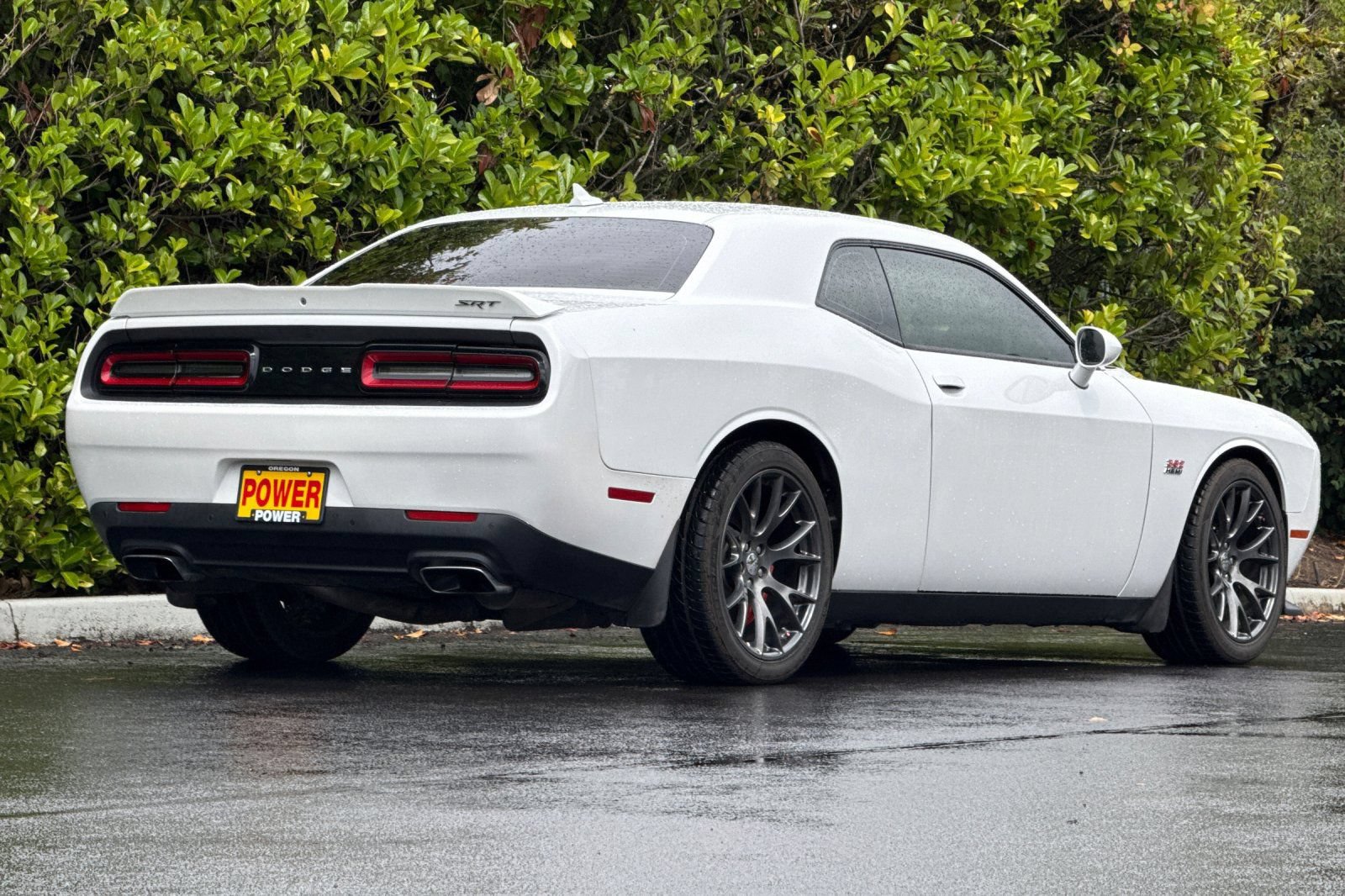 Used 2015 Dodge Challenger SRT w/ Technology Group RWD image 4