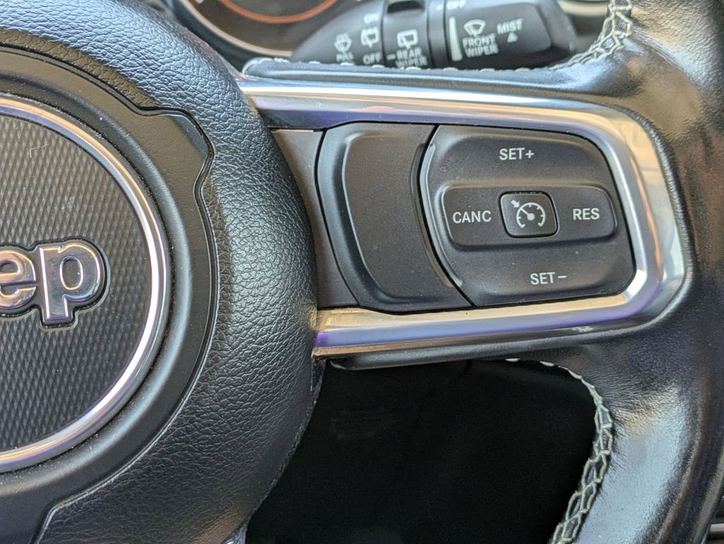 Used 2022 Jeep Wrangler Unlimited Sahara w/ Cold Weather Group AWD/4WD image 21
