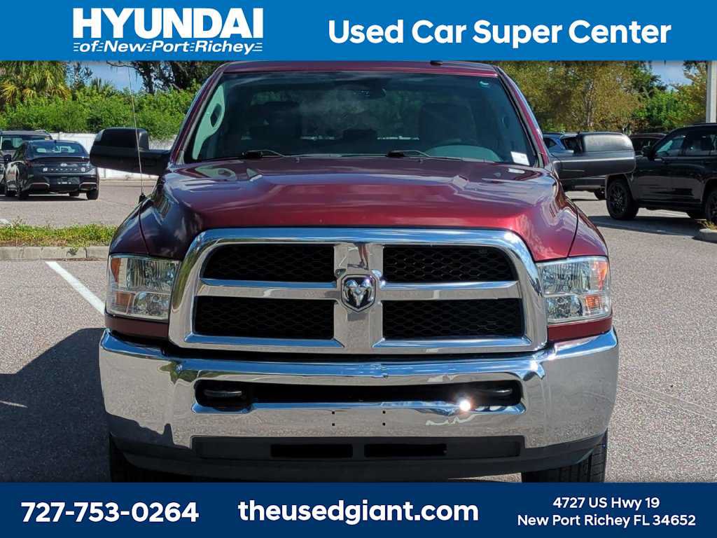 Used 2018 RAM 3500 Tradesman w/ Chrome Appearance Group AWD/4WD image 9