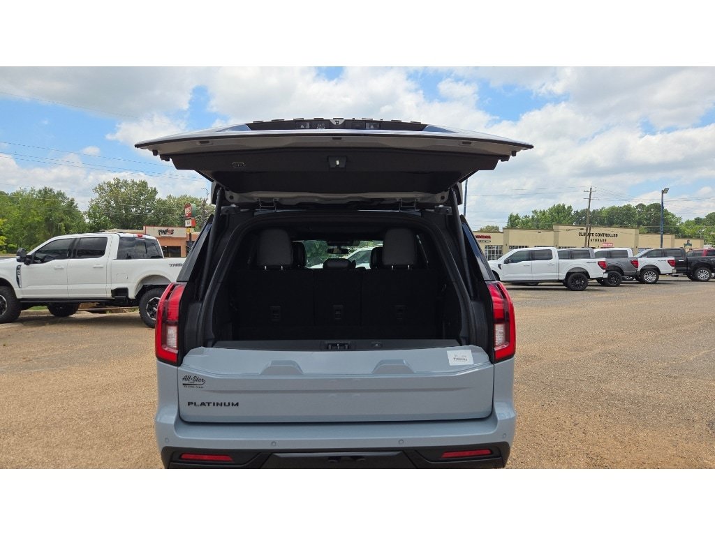 New 2027 Ford Expedition Platinum w/ Stealth Appearance Package AWD/4WD image 13
