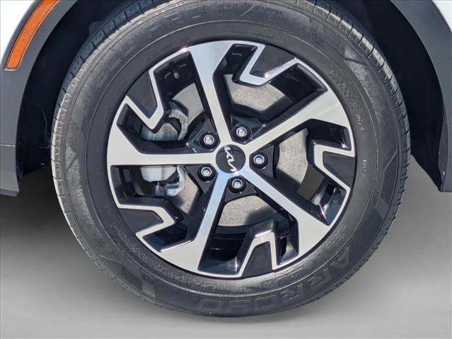 Used 2023 Kia Sportage EX AWD/4WD image 24