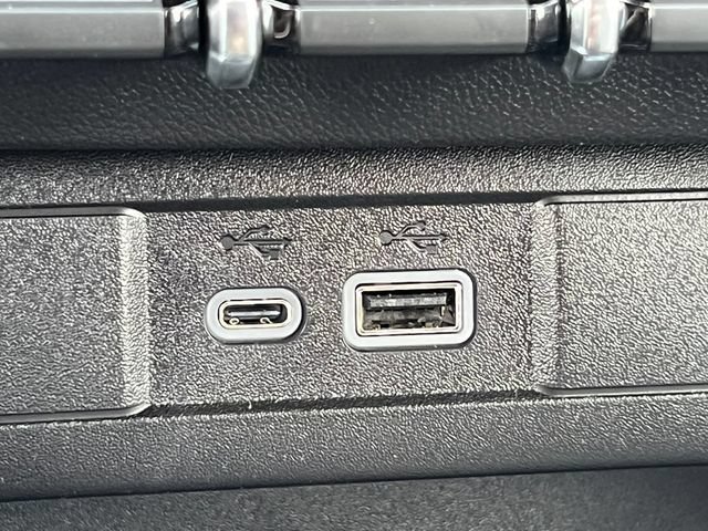 New 2026 Chevrolet Colorado ZR2 w/ Technology Package AWD/4WD image 39