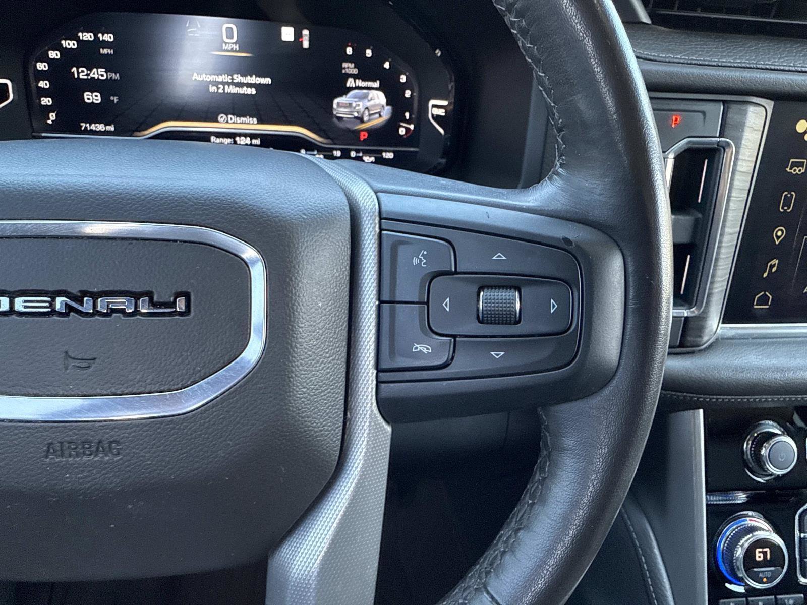 Used 2022 GMC Yukon XL Denali w/ Denali Ultimate Package image 16