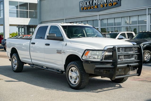 Used 2018 RAM 2500 Tradesman w/ Chrome Appearance Group AWD/4WD image 3