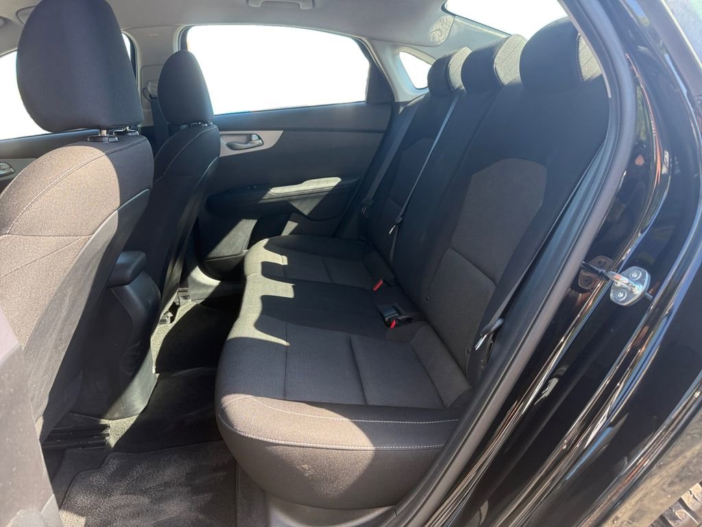 Used 2024 Kia Forte LXS w/ LXS Technology Package image 13