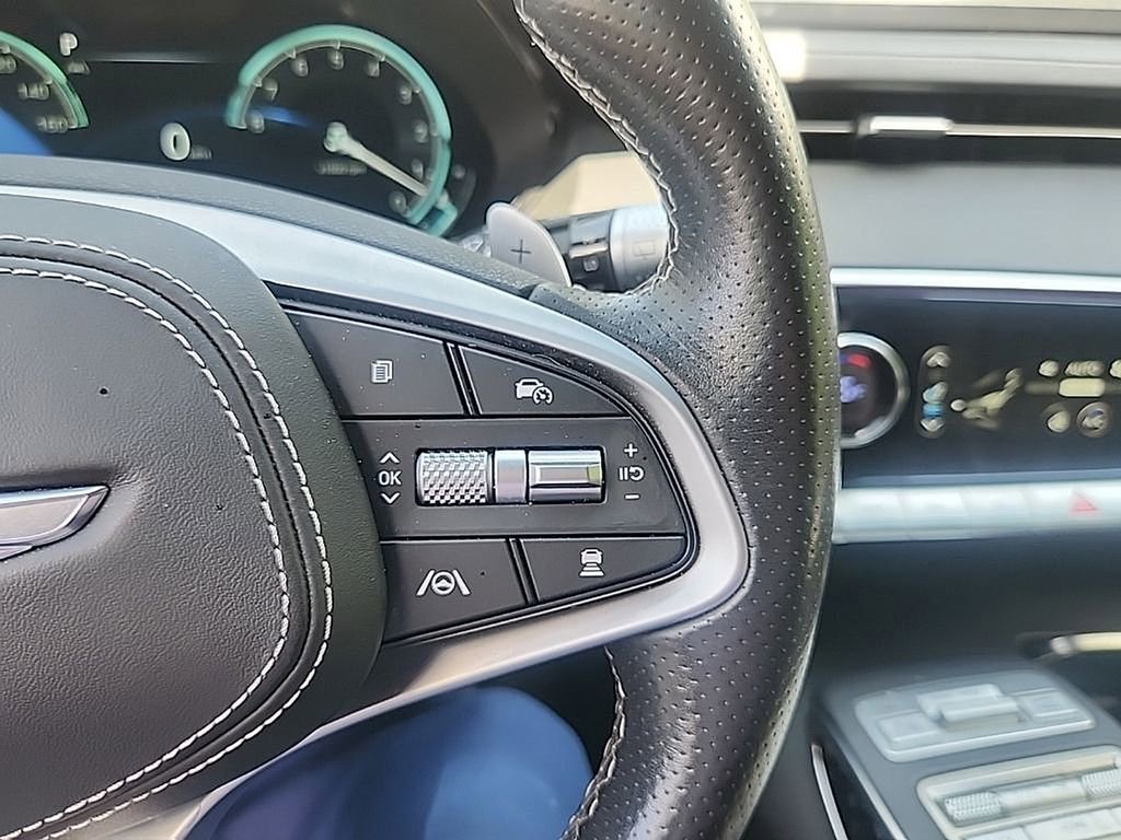 Used 2024 Genesis GV70 3.5T Sport w/ Sport Prestige Package AWD/4WD image 10
