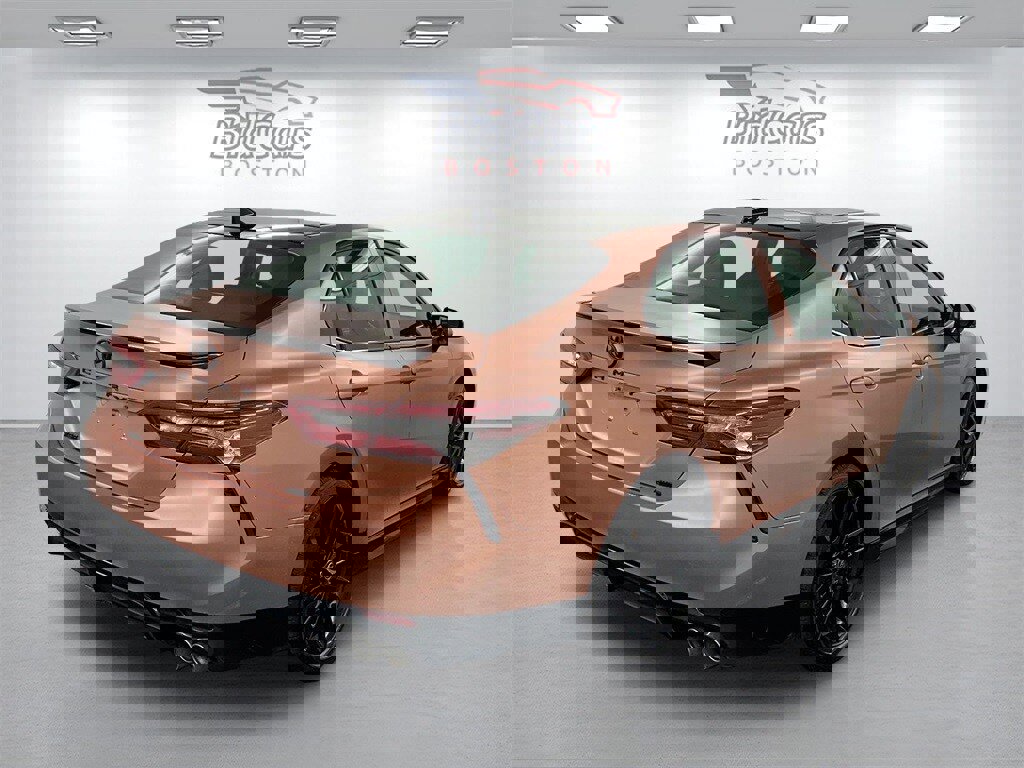 Used 2022 Toyota Camry XSE image 4