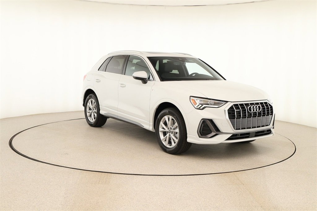 New 2025 Audi Q3 2.0T Premium image 10