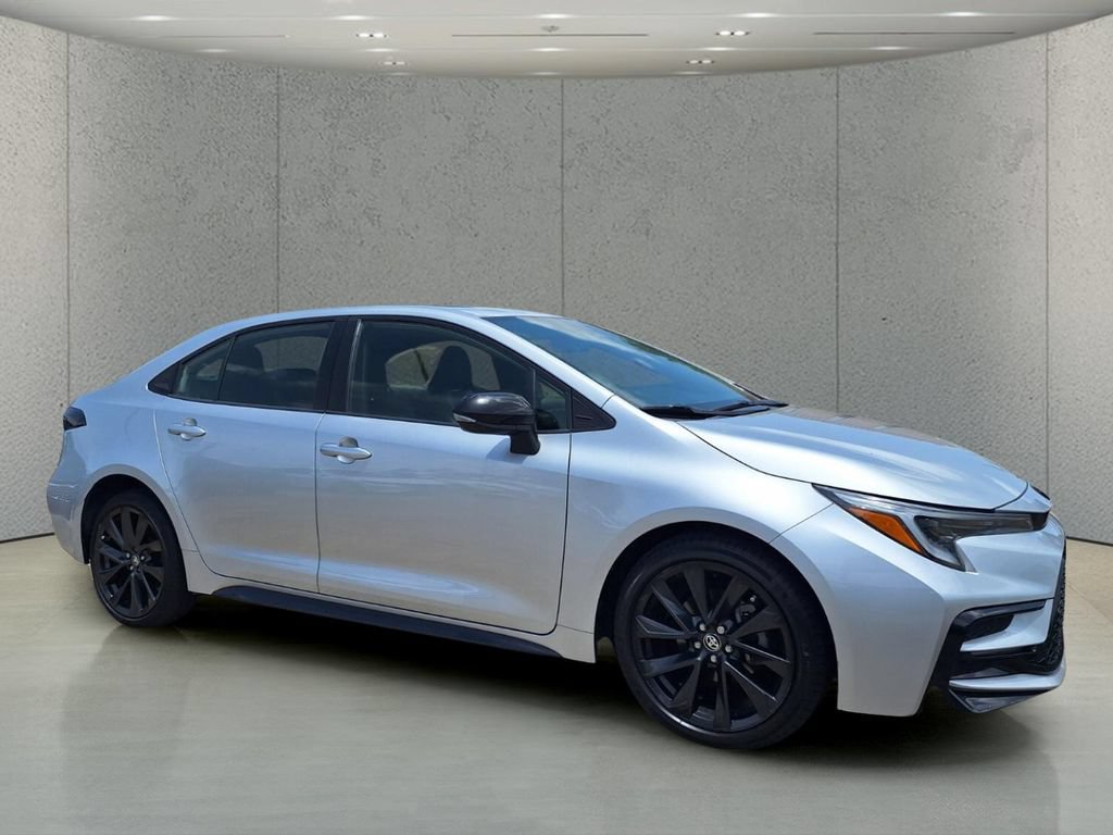 Used 2023 Toyota Corolla XSE FWD image 3