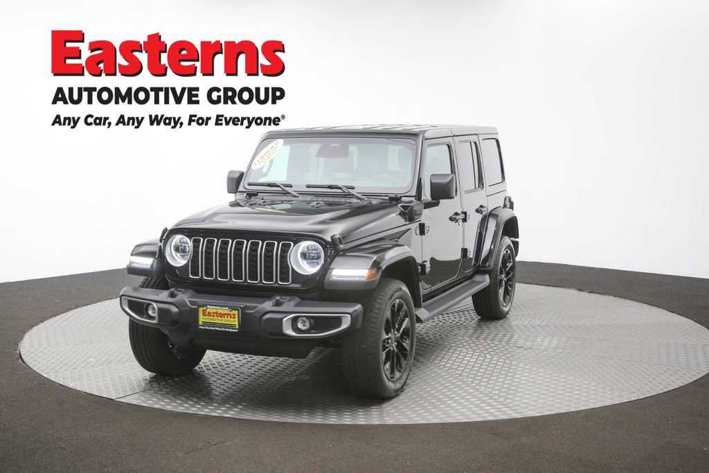 Used 2025 Jeep Wrangler Unlimited Sahara AWD/4WD image 50