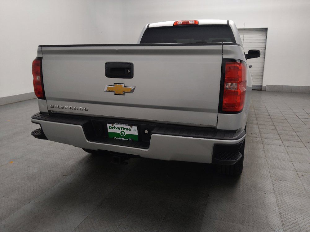 Used 2018 Chevrolet Silverado 1500 Custom w/ Custom Convenience Package RWD image 7