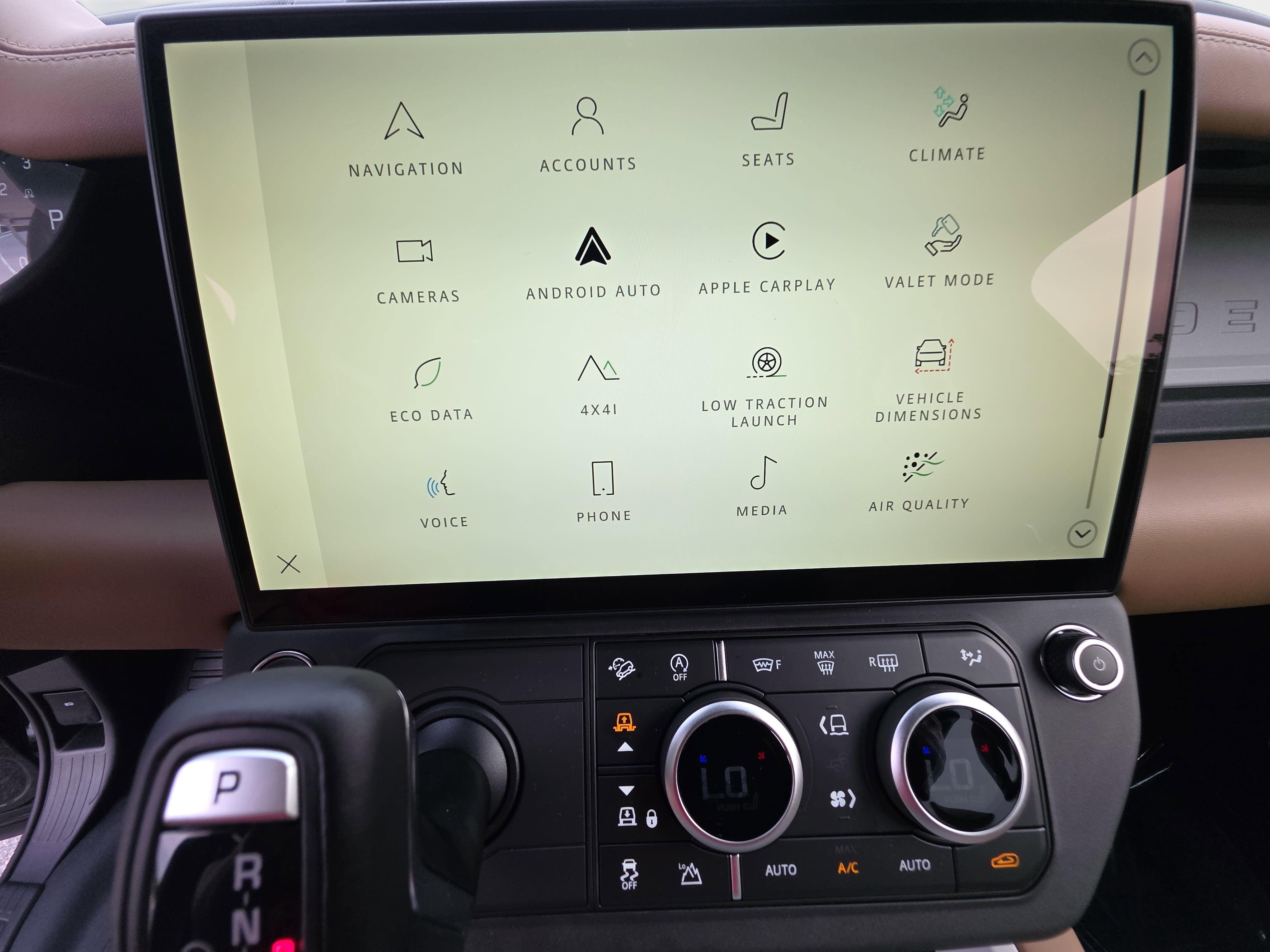 New 2026 Land Rover Defender 110 X-Dynamic SE AWD/4WD image 21