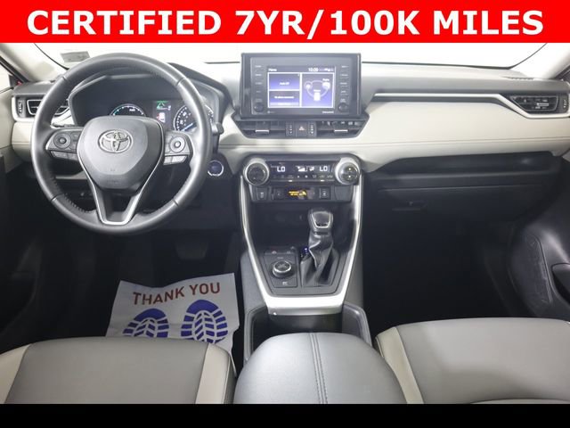 Used 2022 Toyota RAV4 XLE Premium image 17