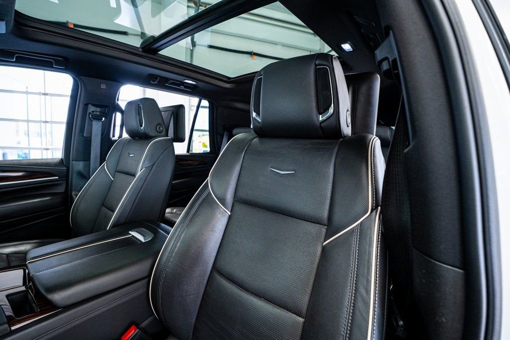 Used 2023 Cadillac Escalade Premium Luxury w/ LPO, Floor Liner Package image 38