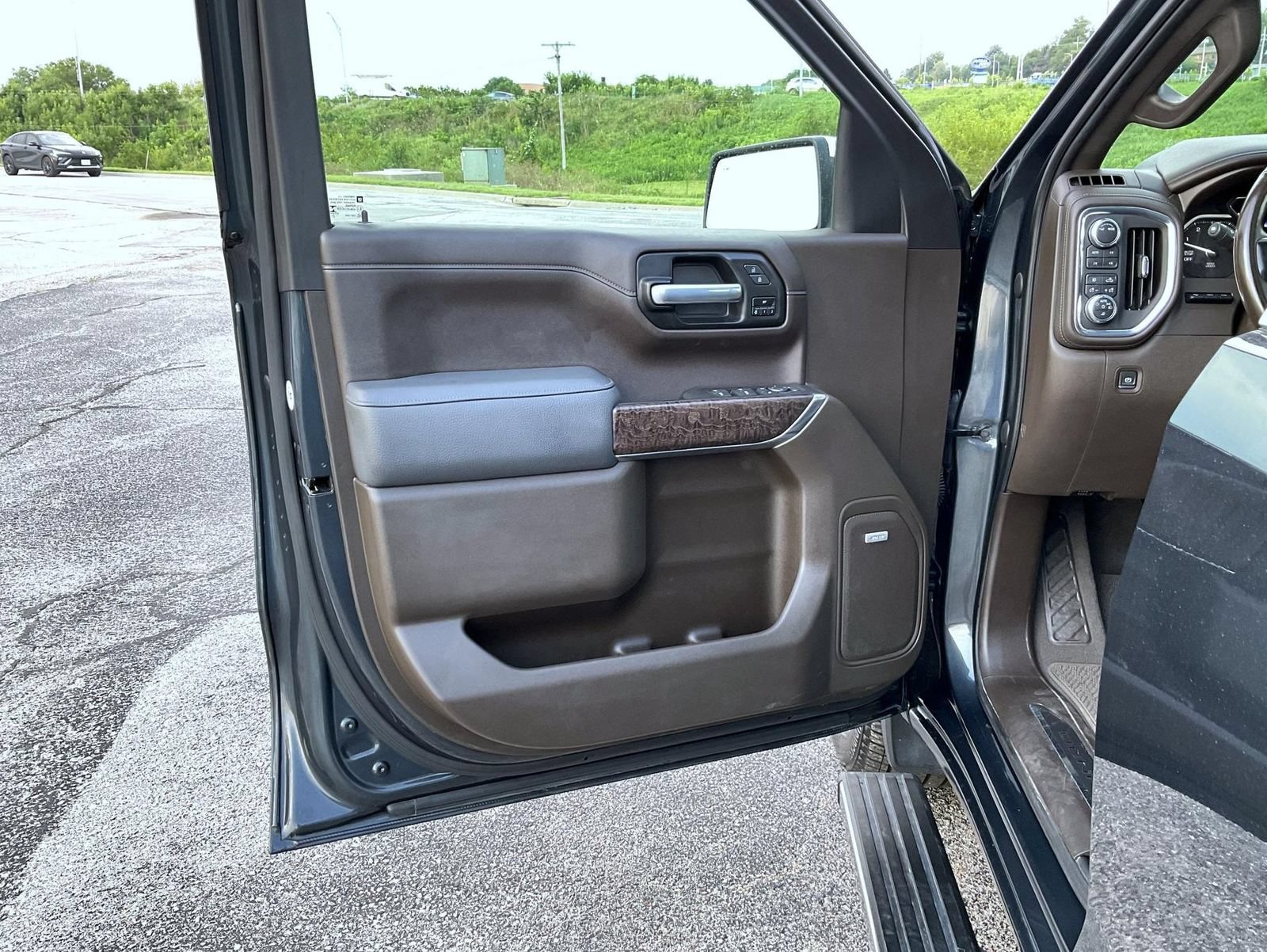 Certified 2021 GMC Sierra 1500 Denali w/ Denali Ultimate Package AWD/4WD image 11
