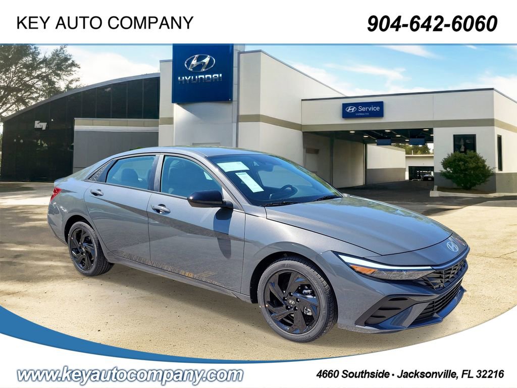 Used 2026 Hyundai Elantra Sport w/ Cargo Package FWD image 1