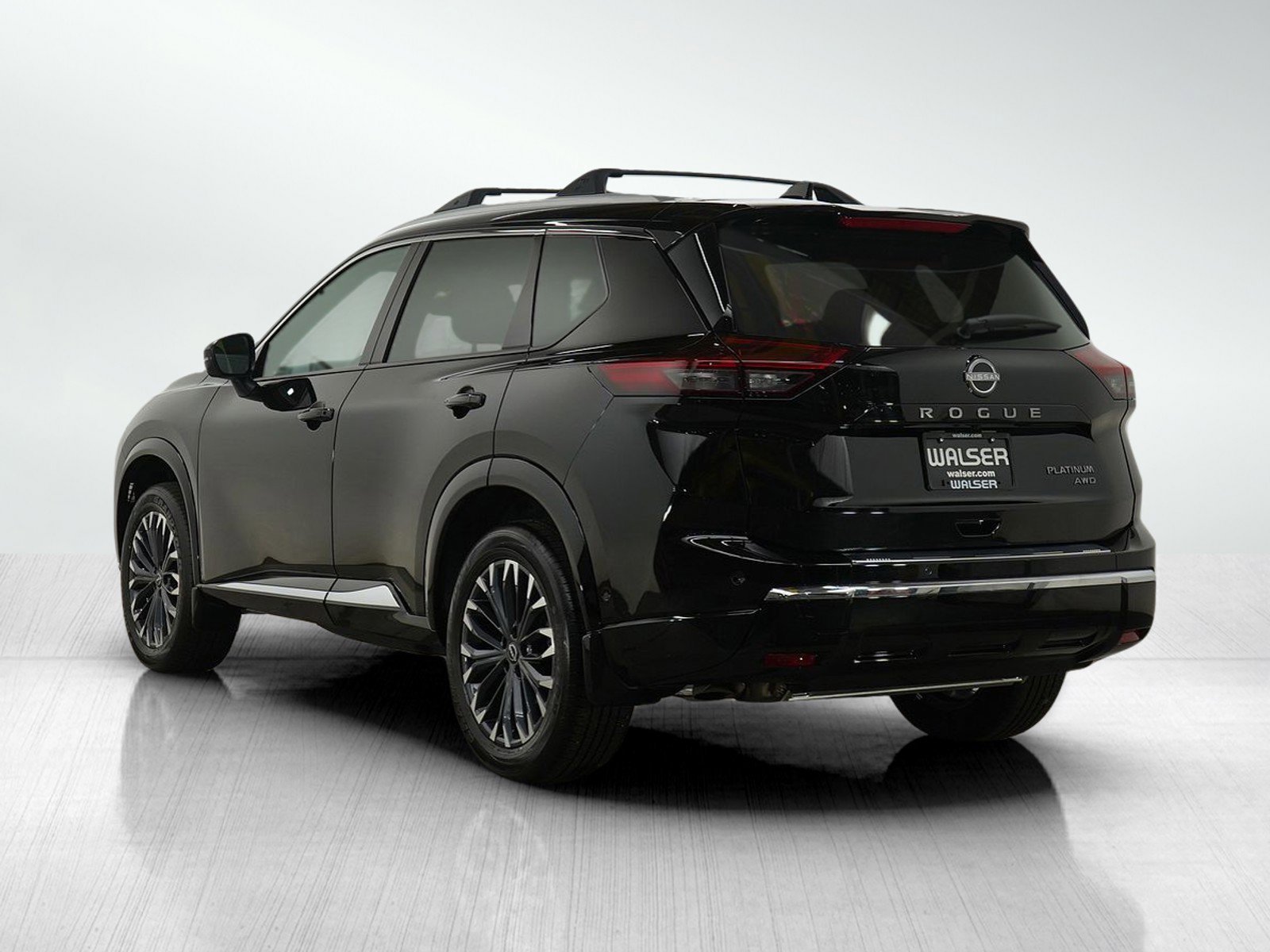 Used 2026 Nissan Rogue Platinum w/ Platinum Premium Package image 3