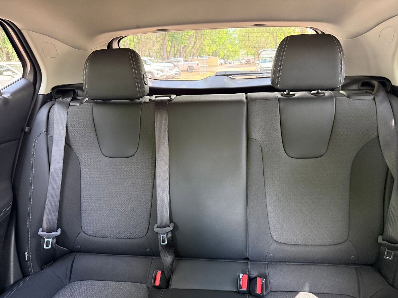 Used 2025 Buick Encore GX Preferred FWD image 35