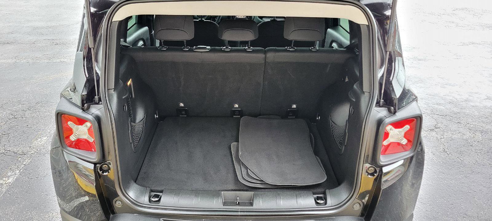 Used 2019 Jeep Renegade Sport image 27