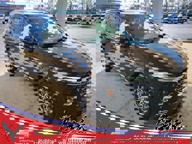 Used 2024 Buick Enclave Essence w/ LPO, Floor Liner Package AWD/4WD image 1