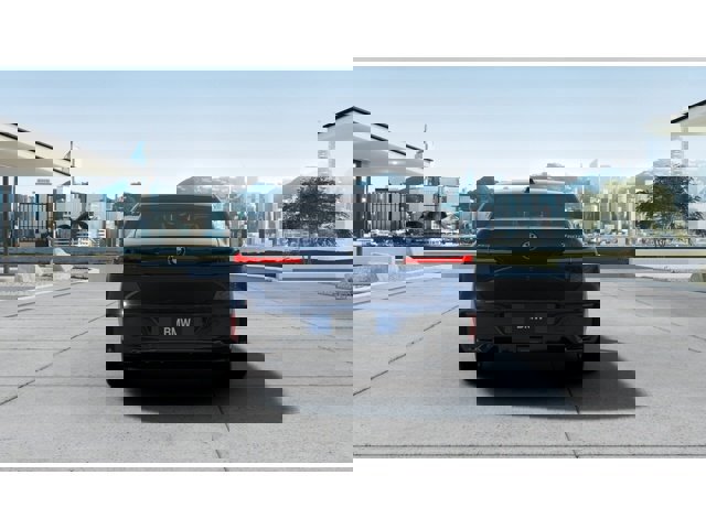 New 2026 BMW 750e xDrive image 5