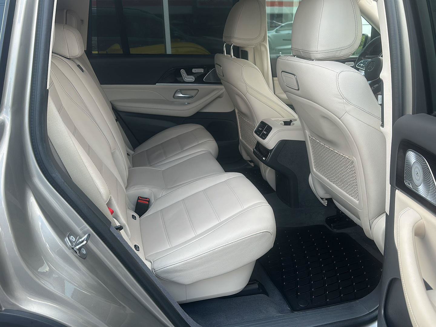Used 2020 Mercedes-Benz GLS 450 4MATIC image 12