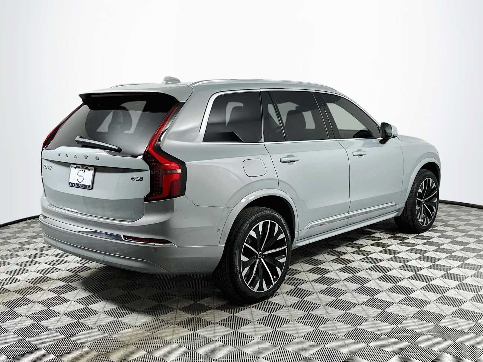 New 2027 Volvo XC90 B6 Plus AWD/4WD image 7