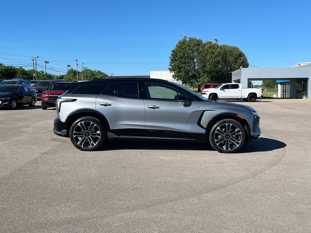 New 2026 Chevrolet Blazer EV SS w/ Performance Package AWD/4WD image 3