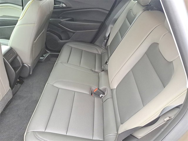 Used 2024 Chevrolet Trax ACTIV w/ Sunroof Package image 24