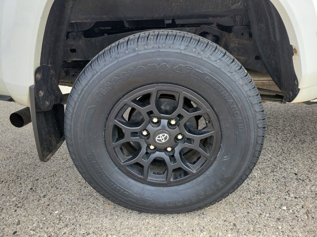Used 2019 Toyota Tacoma SR5 image 5