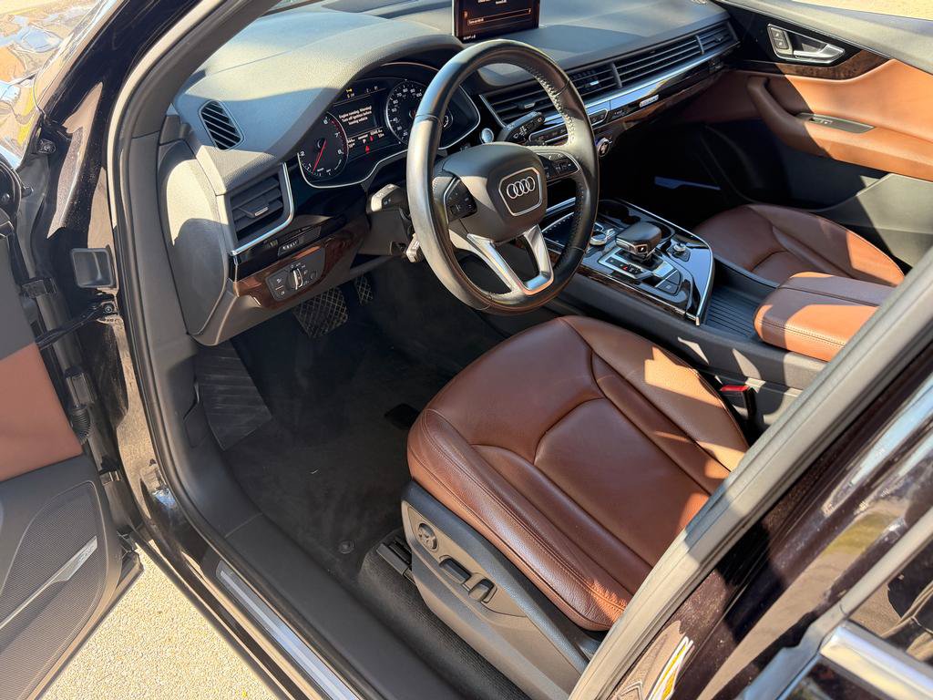 Used 2018 Audi Q7 3.0T Premium Plus w/ Premium Plus Package AWD/4WD image 8