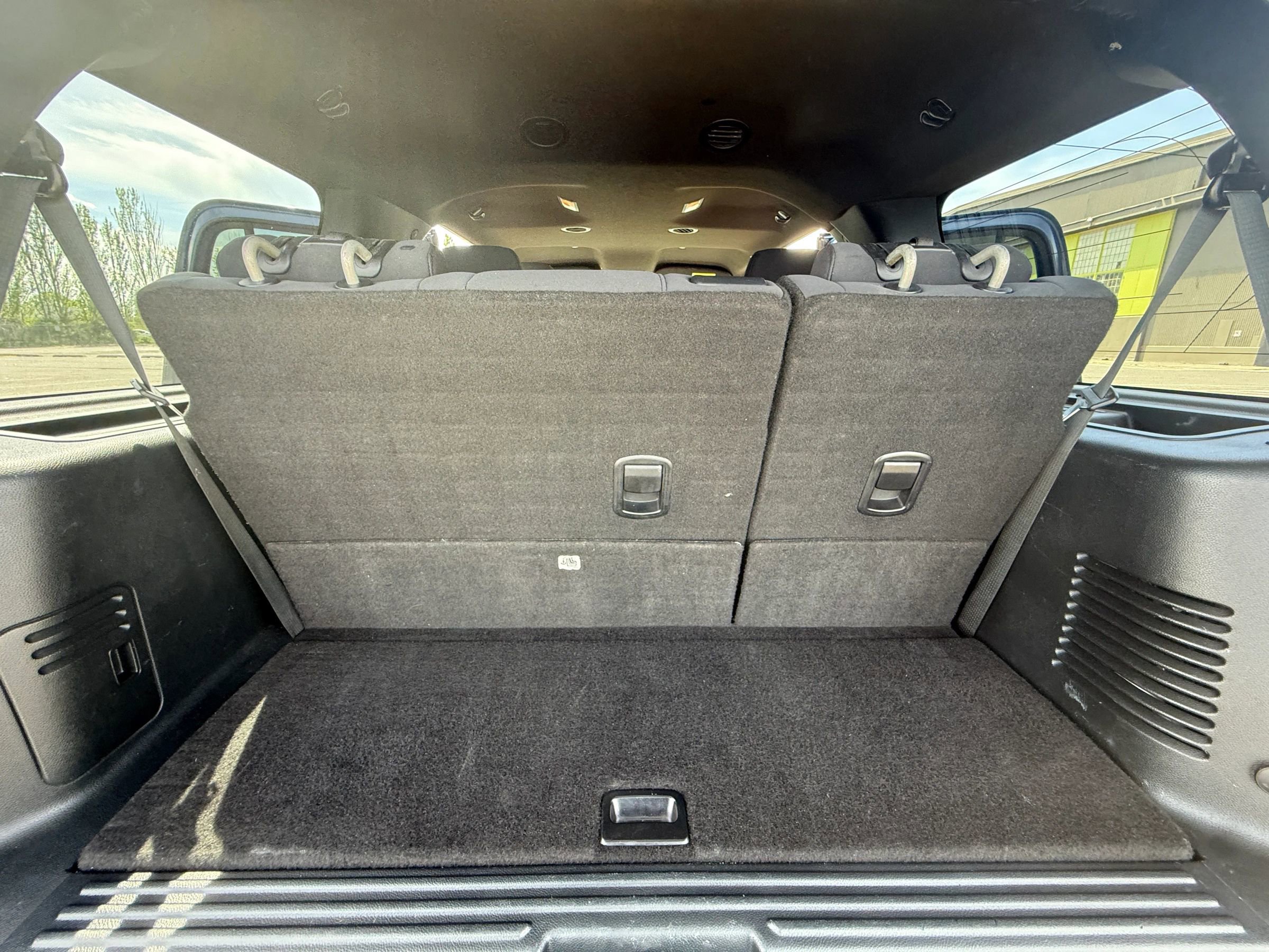 Used 2017 Ford Expedition XLT AWD/4WD image 19