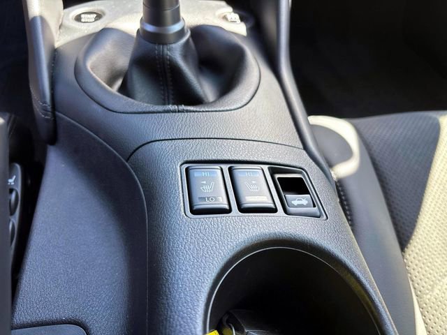 Used 2024 Nissan Z Performance w/ Floor Mat Package RWD image 17