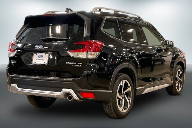 Used 2023 Subaru Forester Touring AWD/4WD image 13