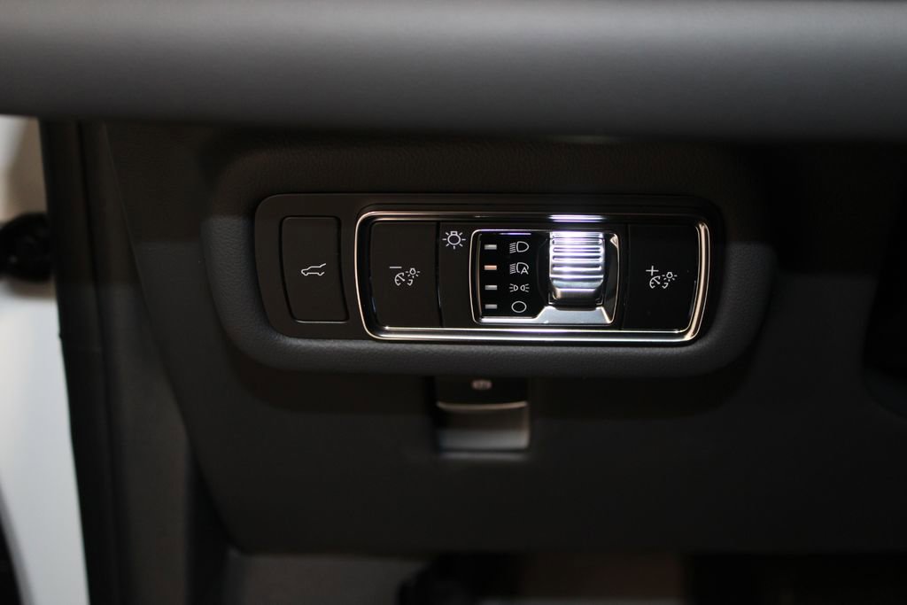 New 2026 Lincoln Nautilus Premier w/ Equipment Group 102A image 42