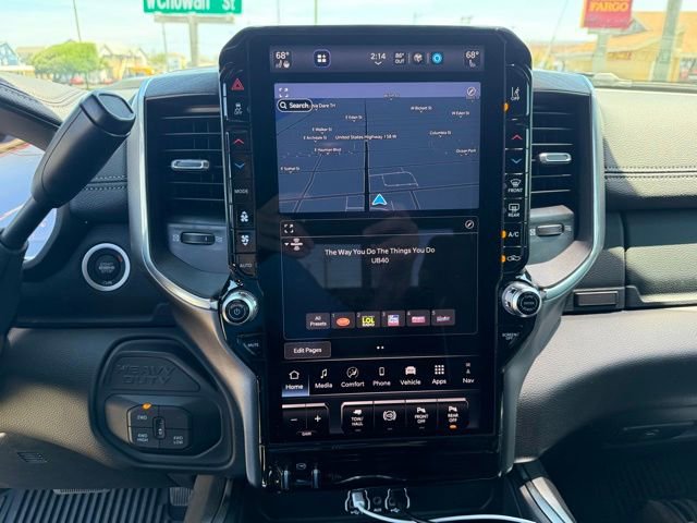 New 2026 RAM 2500 Laramie AWD/4WD image 18